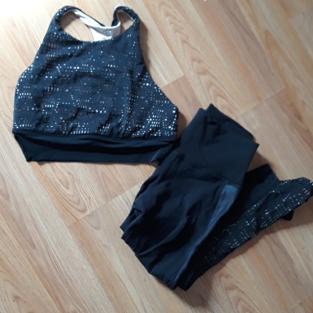 Matching alo yoga set